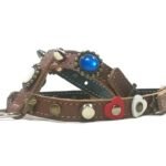 Rood wit blauwe honden-tuigje fancy en modieus handgemaakt uit zwart of bruin leer, Design Flag