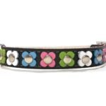 Handgemaakte zwart leren hondenhalsband met bloemen in vrolijke fleurige kleuren, design Pastel