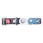 Left-side view of the black leather “Dutch Breeze” cat collar featuring red, white and light-blue leather patches. The safety closure combines buckle and elastic for anti-entanglement protection and a quick release breakaway function, complementing the fresh, dynamic design.