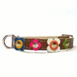 Collar De Cuero Para Perro Con Flores Vintage – “Vintage Bloom Fiesta” - Imagen 5