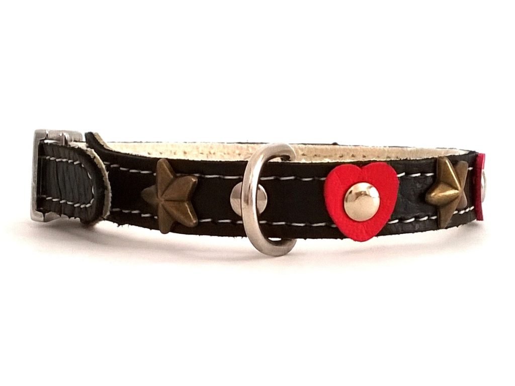 Súper Bonito Collar para Gato de Cuero con Corazones Rojos