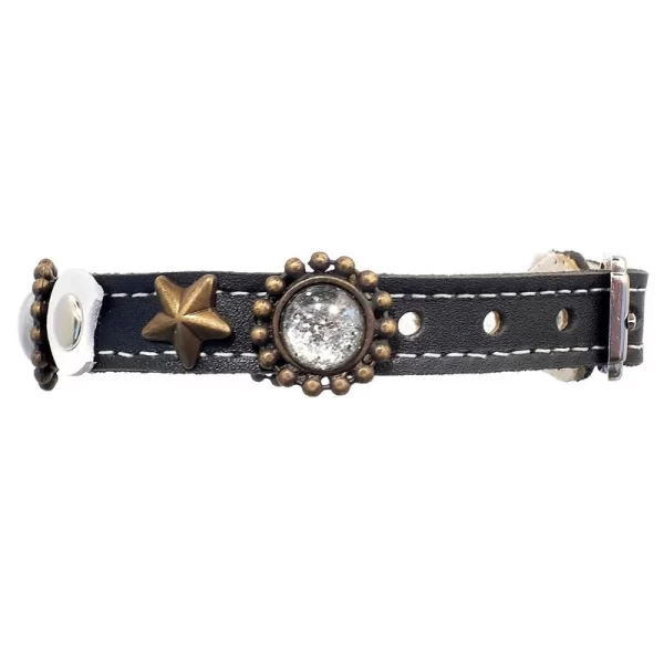 Elastische veiligheidssluiting aan de zijkant van de luxe leren kattenhalsband met maan en sterren, design Moonlight.