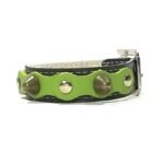 Cómoda pulsera ajustable con hebilla hecha a mano en cuero verde negro o marrón con elegantes tachuelas, Diseño Studded