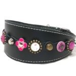 Exclusieve windhond galgo halsband handgemaakt met roze lederen bloemen en luxe versiering, design Bling