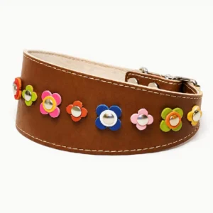 Left‑side view of the handcrafted “Vintage Bloom Fiesta” leather greyhound collar, featuring soft vintage floral flowers arranged over warm brown leather with a smooth, light inner layer. The curved silhouette suits the elegant neck of a Greyhound, and brings the same nostalgic, floral charm to Cavalier King Charles Spaniels and Cocker Spaniels.